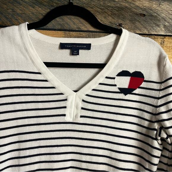 Tommy Hilfiger White And Navy Stripe Heart Sweater Top Size Small - Picture 4 of 9